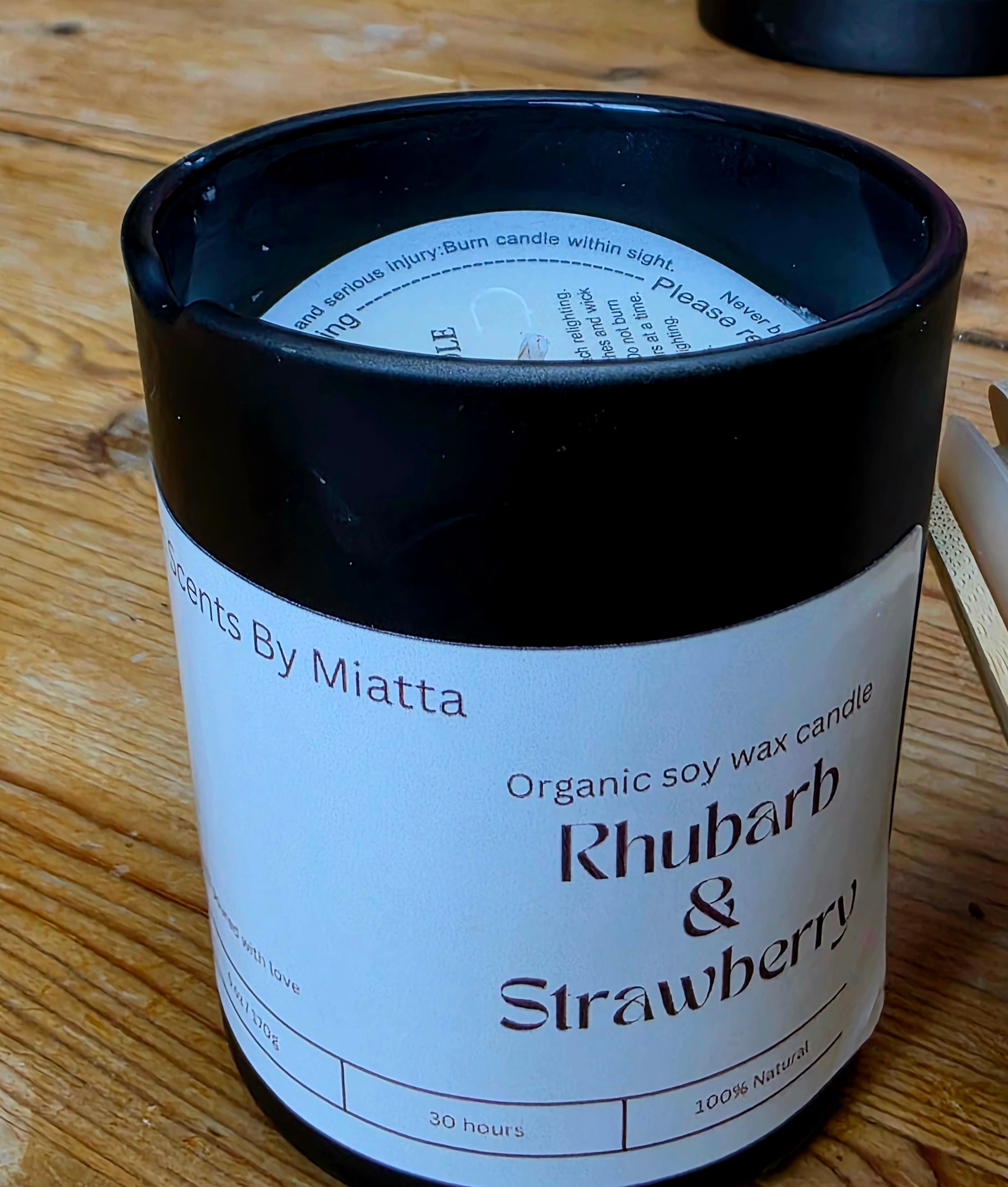 Rhubarb and strawberry scented candle