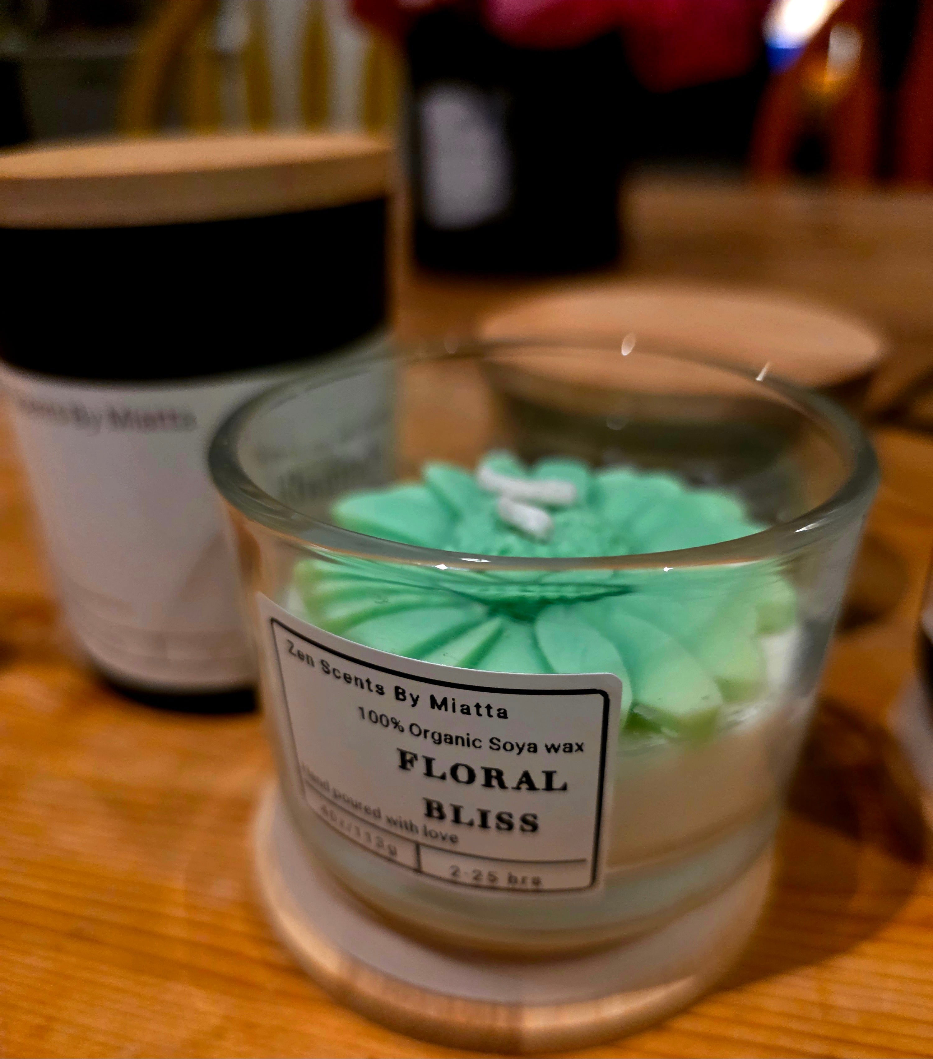 Floral bliss Scented candle