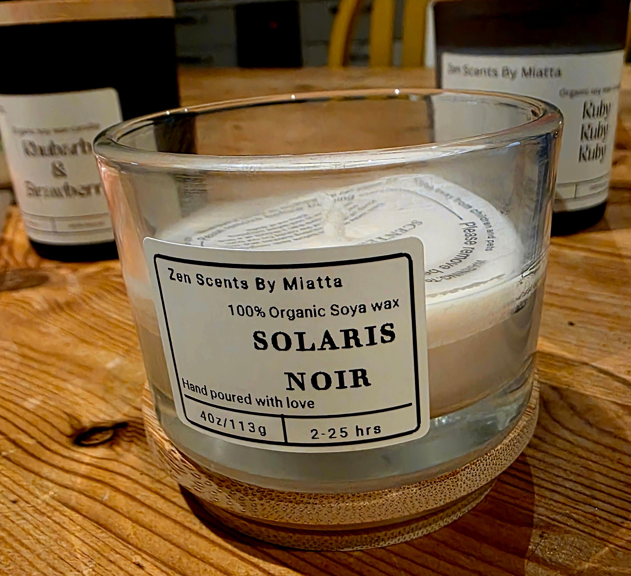 Solaris Noir scented candle