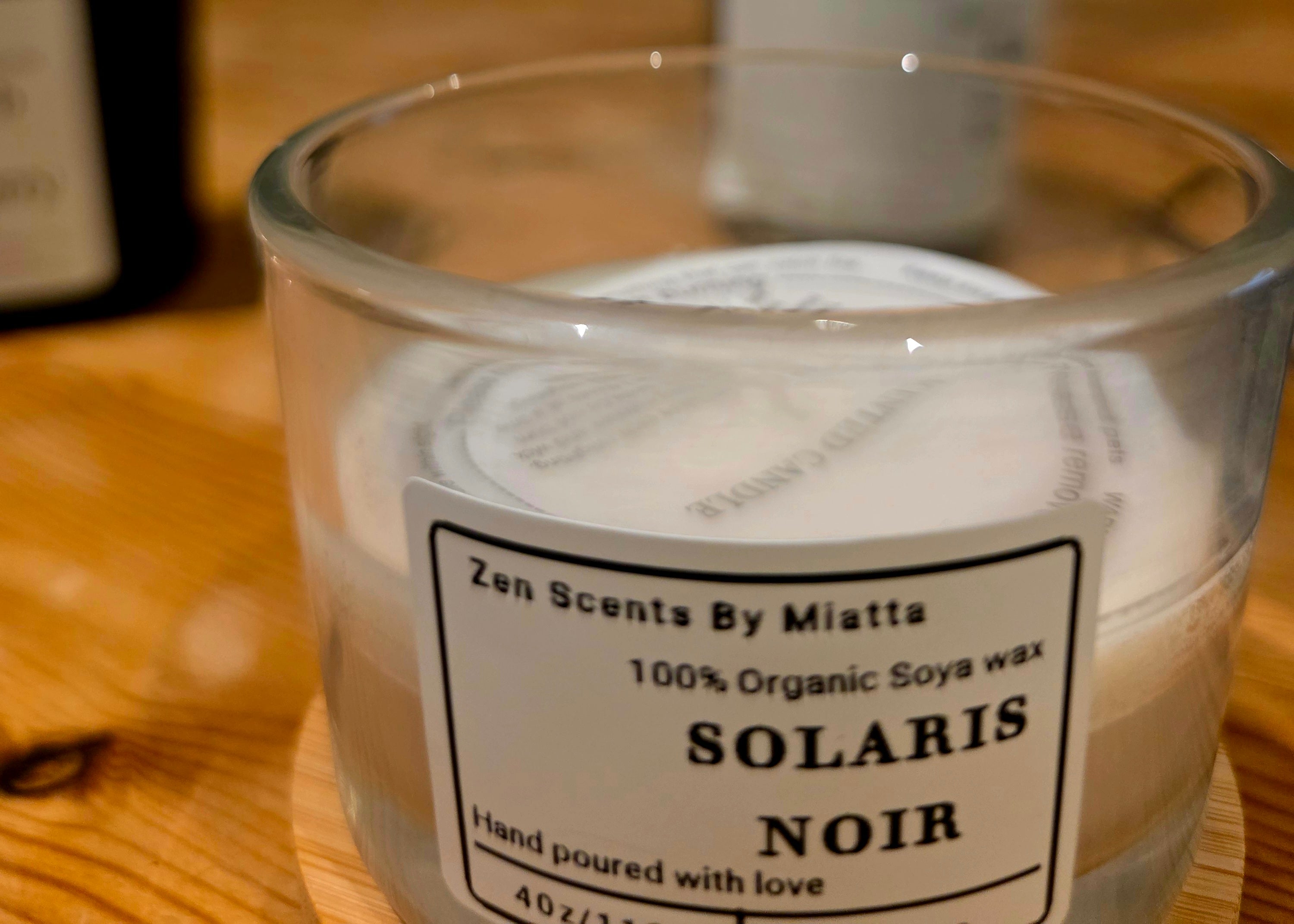 Solaris Noir scented candle