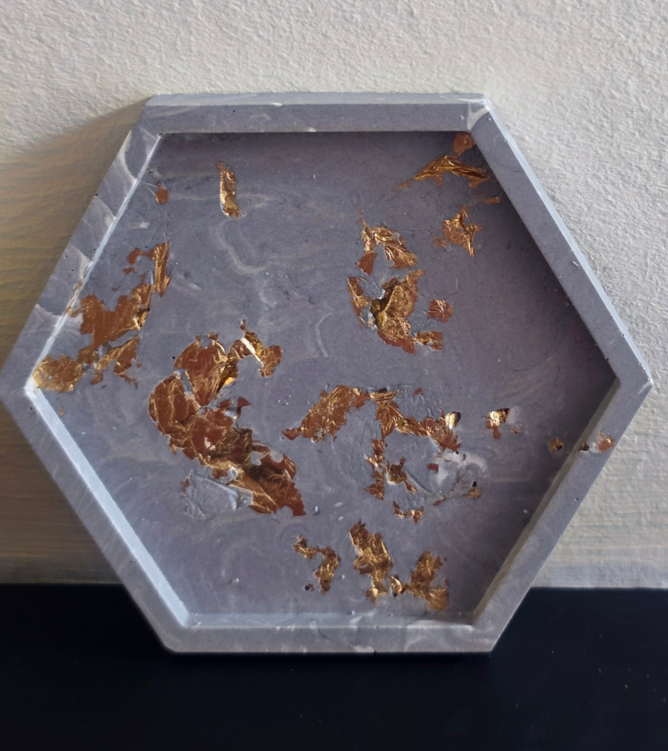 Hexagon gold leaf tray